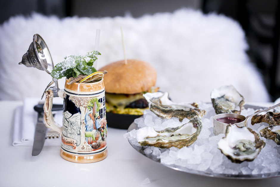 Christmas gift guide for foodies by Belle About Town for Christmas gifts