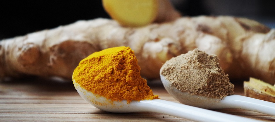 Benefits of eating ginger for health and beauty by Belle About Town with nutritionist Alix Woods